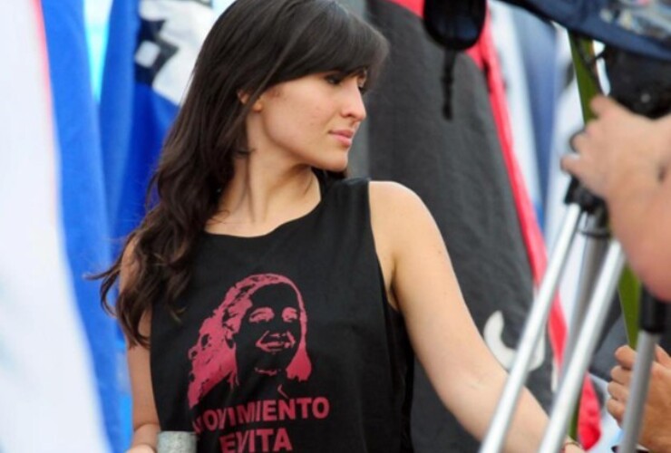 Mariana Robustelli, la militante del Movimiento Evita de Rosario que pelea por la banca de Bielsa.