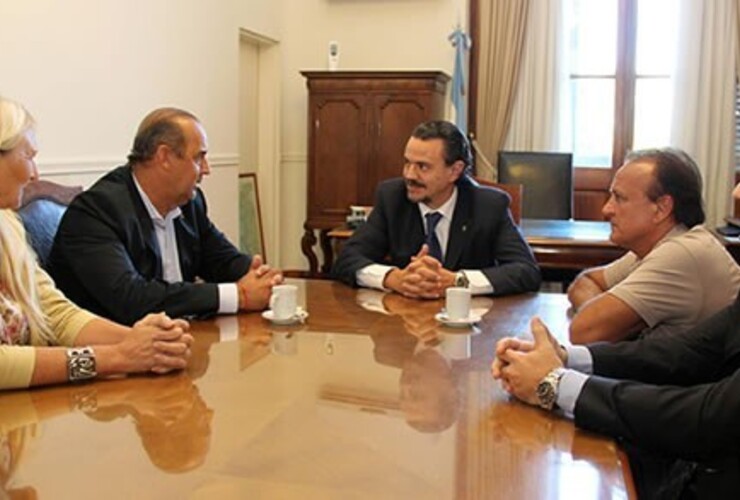 El ministro Rubén Galassi con autoridades del Pro