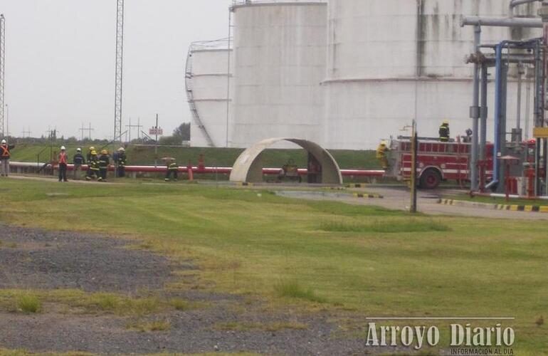 Bomberos en pleno simulacro