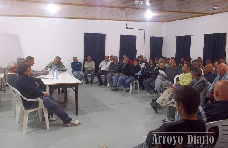 Imagen de Rowing Club: Asamblea Extraordinaria pasó a cuarto intermedio