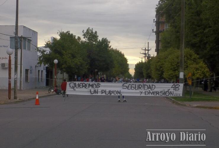 Imagen de Arroyo Seco: chicos piden por el playón