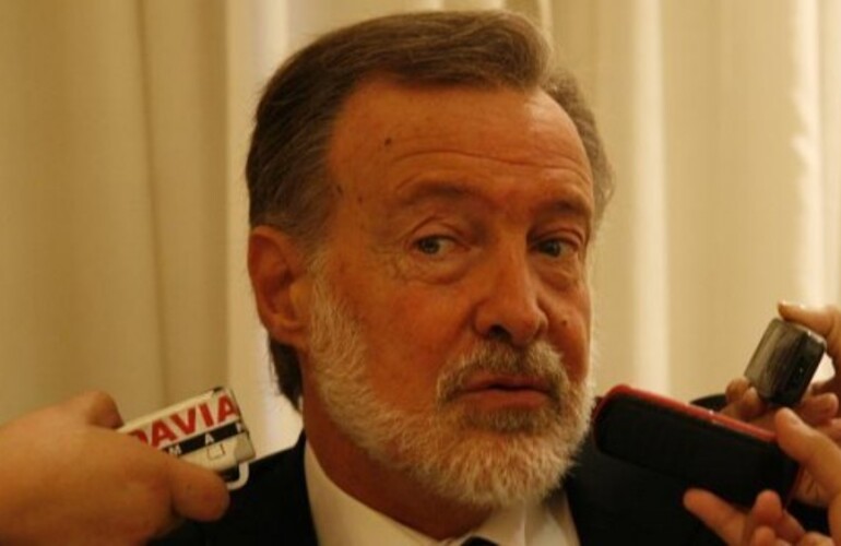 Imagen de Tras la renuncia, el Gobierno Provincial le pega duro a Rafael Bielsa