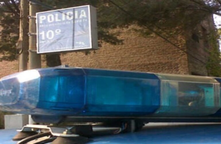 Personal de la seccional 10&ordf; trabaja en el caso.