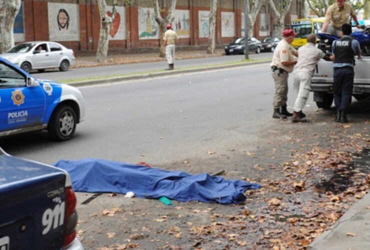 El fatal accidente se produjo en Avellaneda al 1200. (Foto: S. Suárez Meccia)