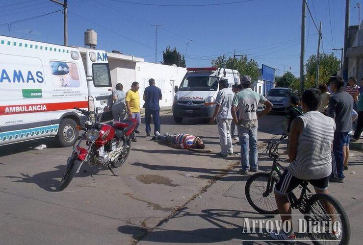 Imagen de Arroyo Seco: choque entre dos motos