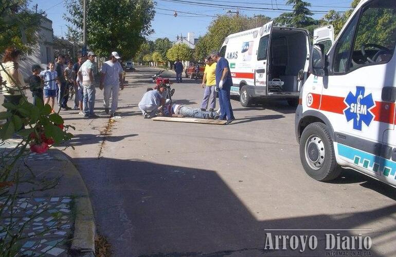 Personal de AMAS en el accidente de 9 de Julio y Alvarado