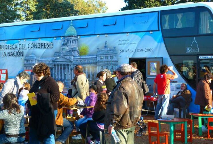 Imagen de El Bibliomovil de la Biblioteca del Congreso de la Nación llega a Santa Fé y estará en Arroyo Seco