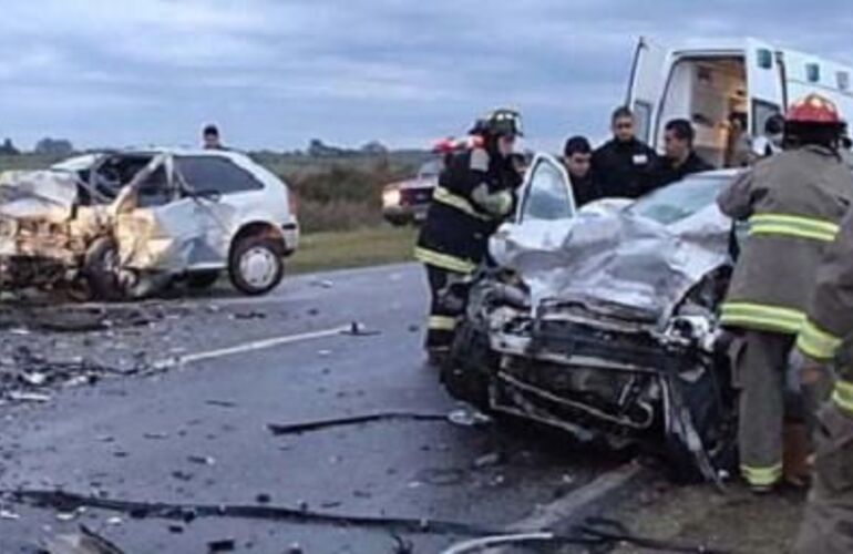 Imagen de Tr&aacute;gico choque con dos v&iacute;ctimas fatales