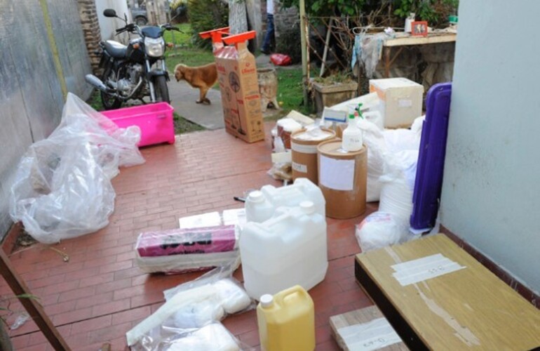 El gran golpe contra el tr&aacute;fico de estupefacientes arranc&oacute; en la madrugada de hoy. (Foto: S. Meccia)