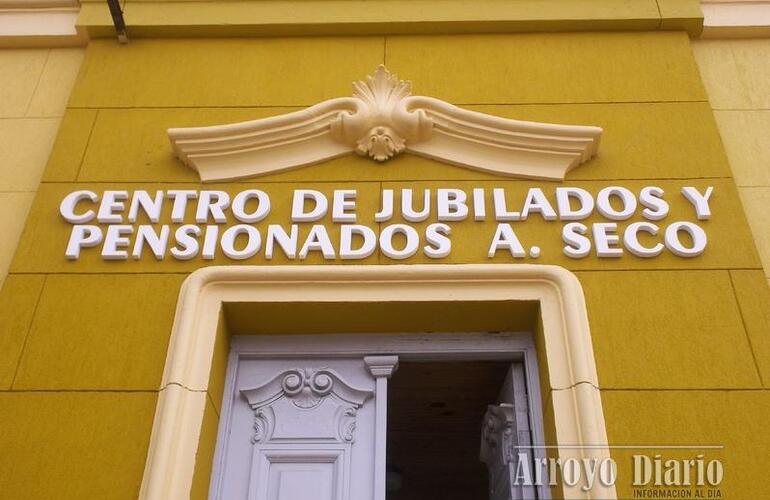 Centro de Jubilados, Hipólito Yrigoyen 521