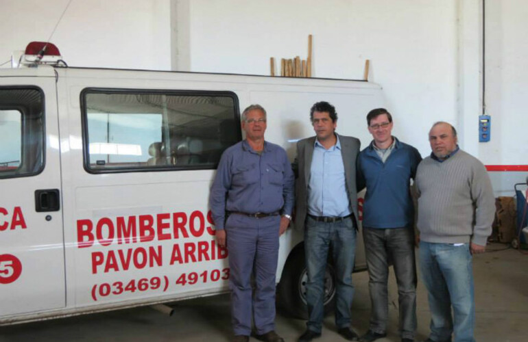 Visita a los bomberos voluntarios de Pavón Arriba