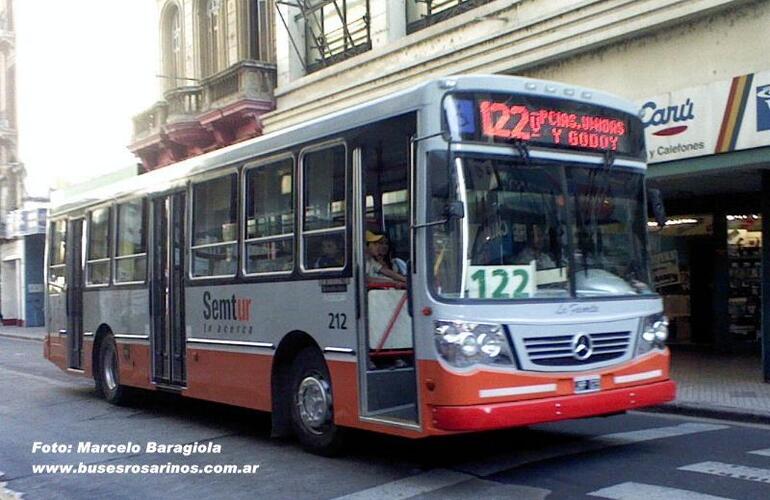 Imagen de Las líneas de colectivos de la empresa Semtur están de paro por brutal agresión a un chofer