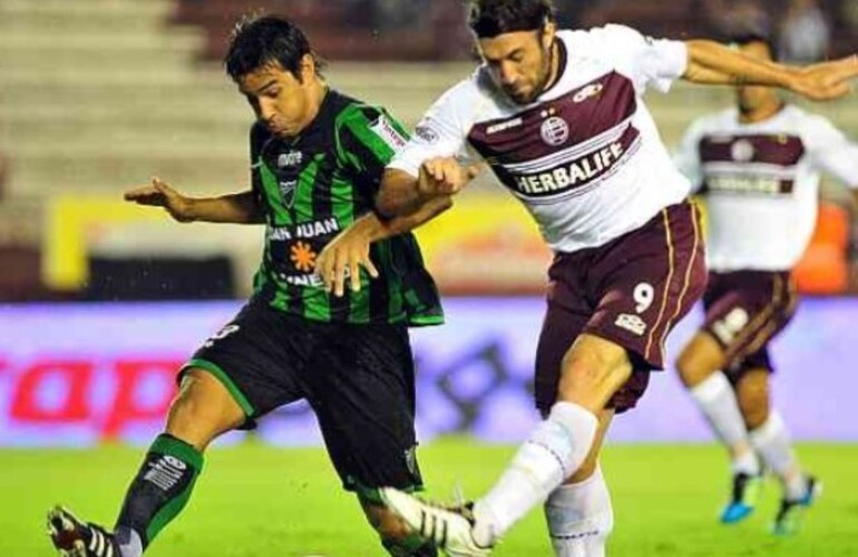 Imagen de Lanús quiere volver a la punta y San Martín de San Juan salvarse del descenso