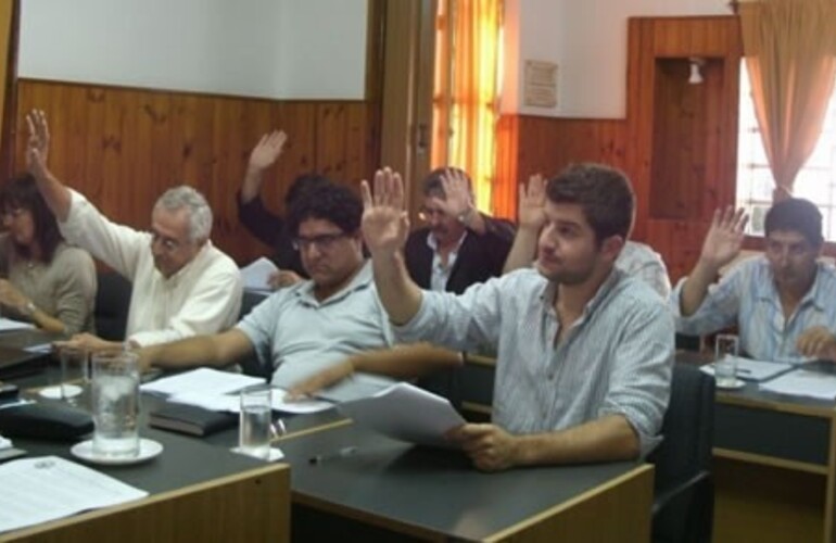 Concejales aprobaron la Ordenanza y comenzar&aacute; a regir la medida en 60 d&iacute;as