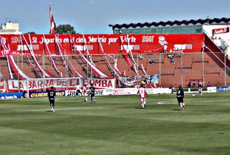 EL estadio 15 de Abril se quedará sin hinchadas el próximo domingo