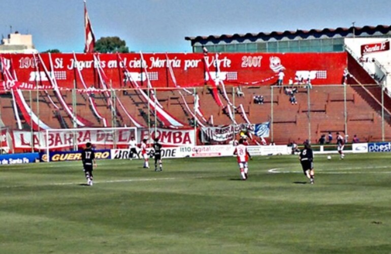 EL estadio 15 de Abril se quedará sin hinchadas el próximo domingo