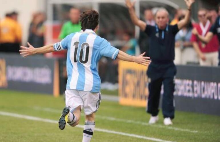 Imagen de "Messi se recupera muy bien y podrá jugar"