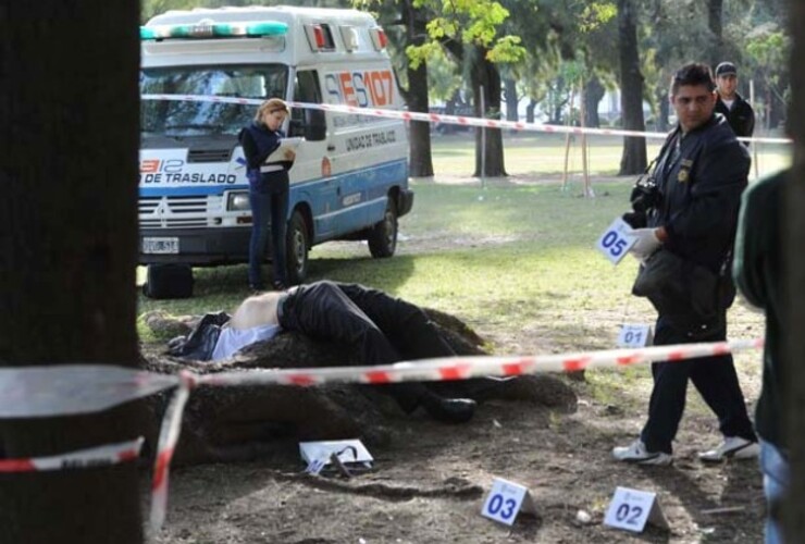 El cadáver fue hallado en la zona del Parque Independencia. (Foto: N. Juncos)