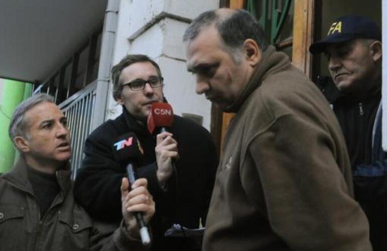 Único imputado. Jorge Mangeri, ayer al ser llevado a la Alcaidía de los Tribunales porteños.