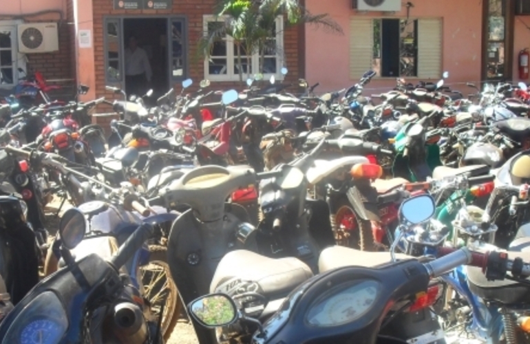 De las 50 motos a ser subastadas, 15 quedaron totalmente estropeadas. (MI región)