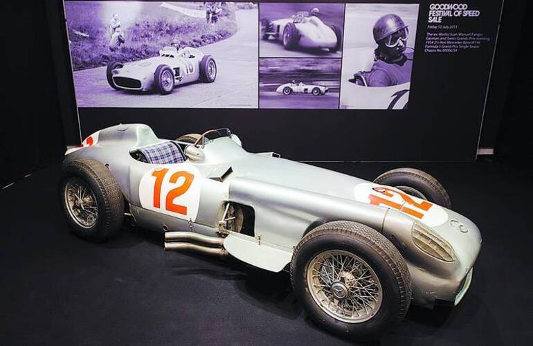 El Mercedes rompió la marca de 16.390.000 dólares que tenía una Ferrari desde 1957. Foto: AP