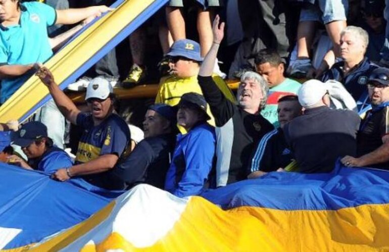 Rafael Di Zeo en la tribuna de Boca, lugar que quiere recuperar