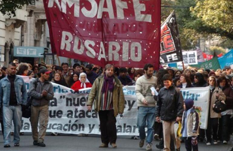 Los maestros proponen movilizarse el jueves 15 de agosto