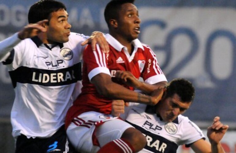 Imagen de Torneo Inicial: Gimnasia le ganó a River