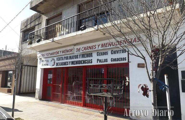 La carnicer&iacute;a est&aacute; ubicada en Juan B. Justo al 600