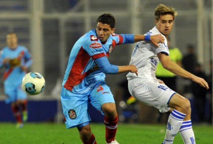 Imagen de Torneo Inicial: Vélez y Arsenal no se sacaron ventajas en el Amalfitani