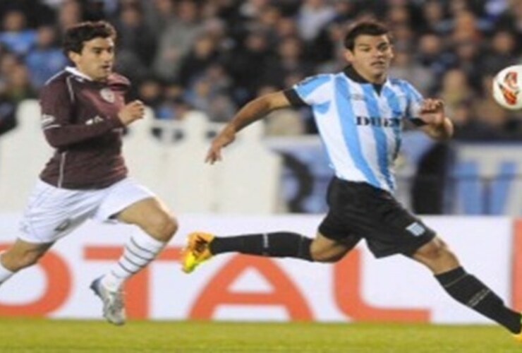 Imagen de Racing perdió con Lanús en Avellaneda por la ida de la Copa Sudamericana