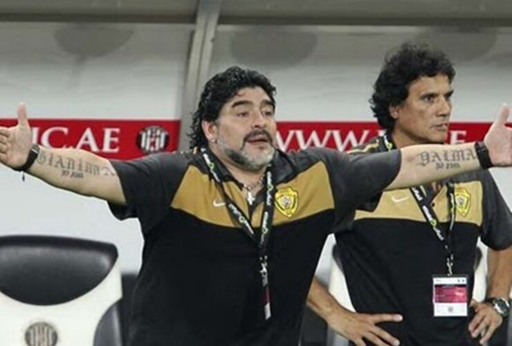 Imagen de Maradona debuta hoy como asesor espiritual de Deportivo Riestra