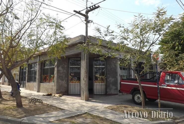 La verdulería está ubicada en Sargento Cabral y Juárez Celman