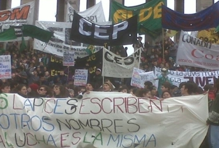 La marcha de Rosario para recordar "La noche de los lápices"