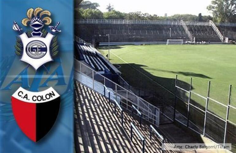 Imagen de Torneo Inicial: Gimnasia y Colón juegan hoy el partido suspendido por la lluvia