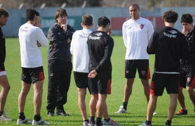 Imagen de Newell´s: Con todo definido viaja a la espera del partido con Racing