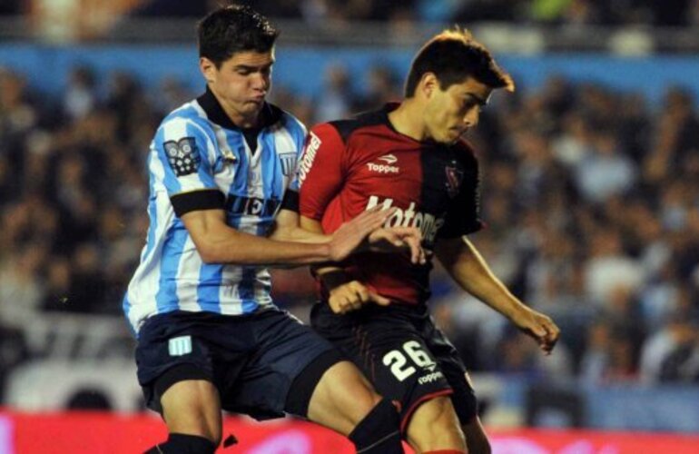 Imagen de Torneo Inicial: Newell's hundió a Racing y sigue arriba