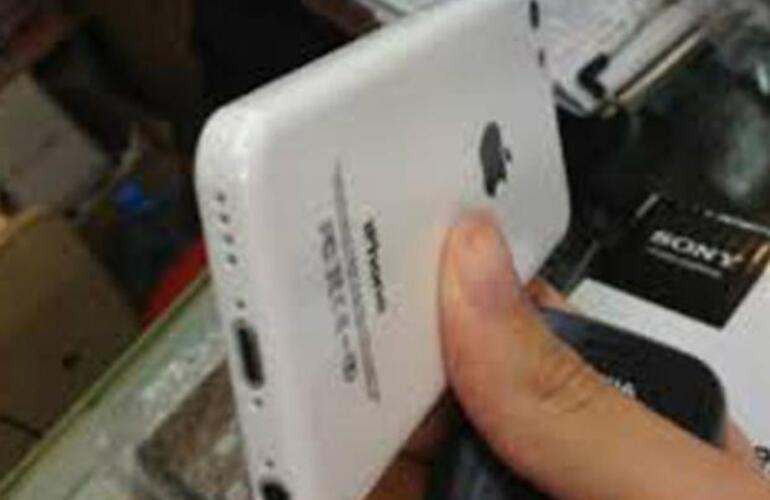 Si se verificara la afirmaci&oacute;n de los piratas inform&aacute;qticos supondr&aacute; una situaci&oacute;n embarazosa para Apple.