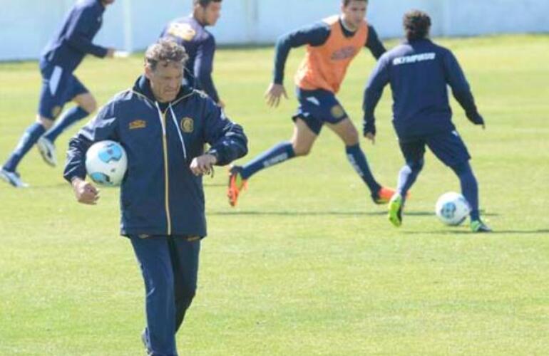 Tras la levantada ante Arsenal, Central va por una victoria en Floresta que le permita consolidarla.