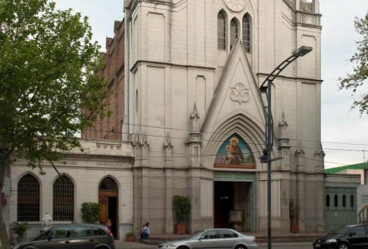 Imagen de En un intento de robo golpearon al párroco de una iglesia de Rosario