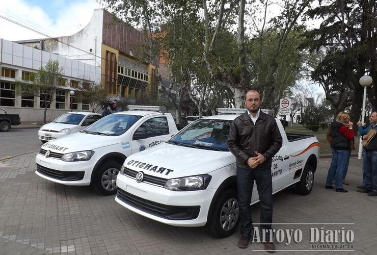 El Intendente Darío Gres en la presentación de las nuevas unidades para Tránsito Municipal