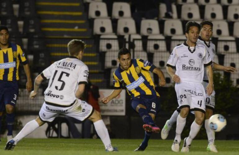 Pachi. Carrizo ingresó bien ante All Boys, marcó un gol y se ganó un lugar en el equipo. Esta noche jugará más adelantado.