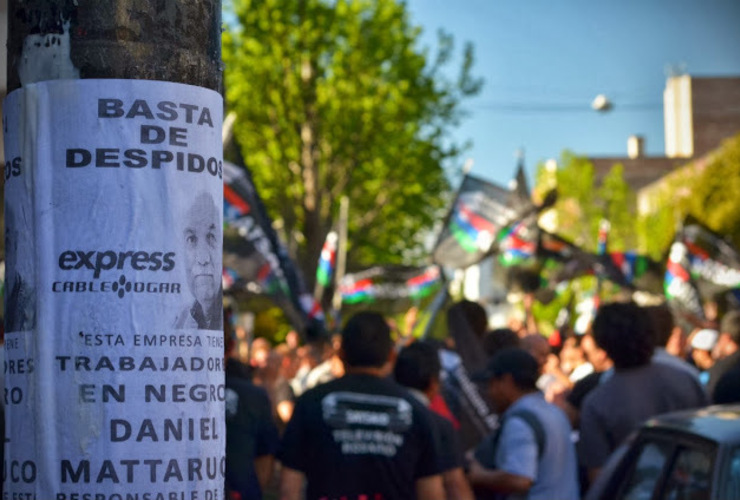 Imagen de Rosario: SATSAID marchó por despidos en Cablehogar