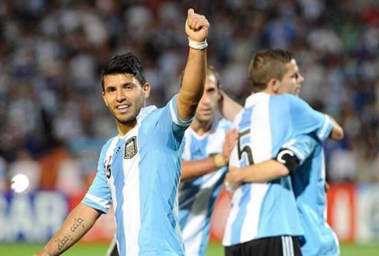 Imagen de Eliminatorias: Argentina enfrenta a Perú con el desafío de jugar sin Messi