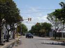 Está ubicado en la esquina de Rivadavia y Humberto Primo, frente al Club Atlético Unión.