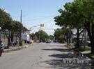 Está ubicado en la esquina de Rivadavia y Humberto Primo, frente al Club Atlético Unión.