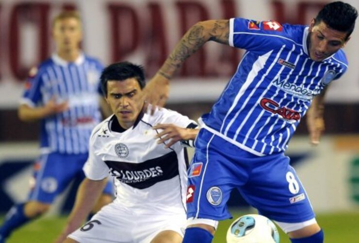 Imagen de Torneo Inicial: Godoy Cruz le ganó a Lanús y se prende en el campeonato