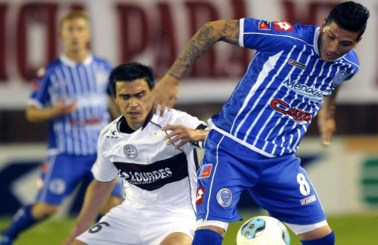 Imagen de Torneo Inicial: Godoy Cruz le ganó a Lanús y se prende en el campeonato