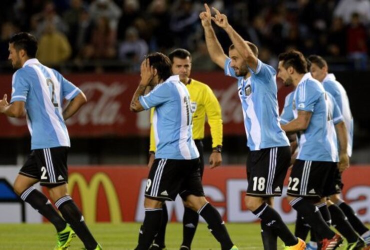 Imagen de Eliminatorias: Argentina se enfrenta a un Uruguay con urgencias