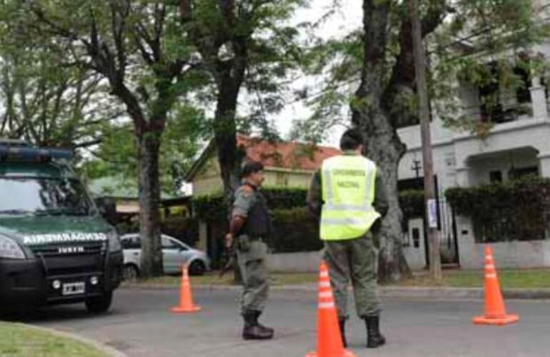 Se esperan los resultados de las pericias balísticas por el ataque a la casa del gobernador